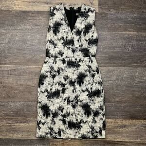 Classiques Entier black white V-neck business casual sheath suit dress sz 2 B100